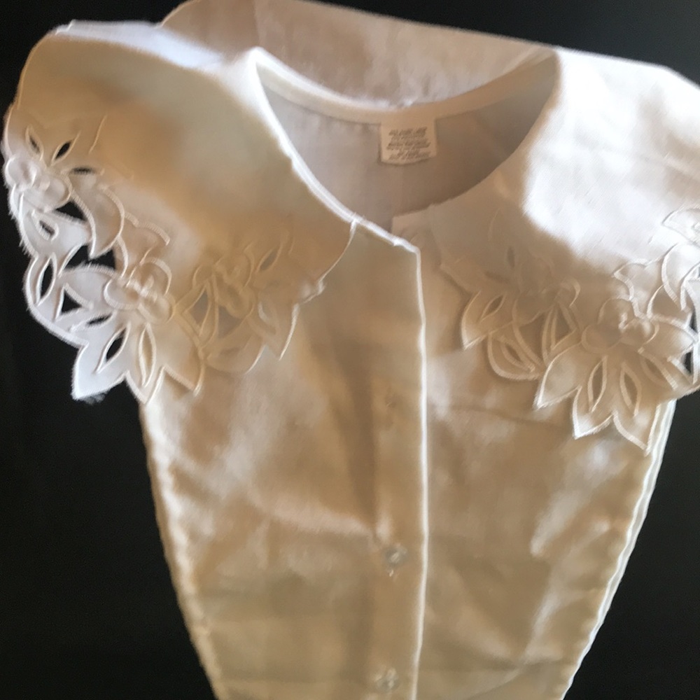 Linen mix lace color “faux shirt “ granny